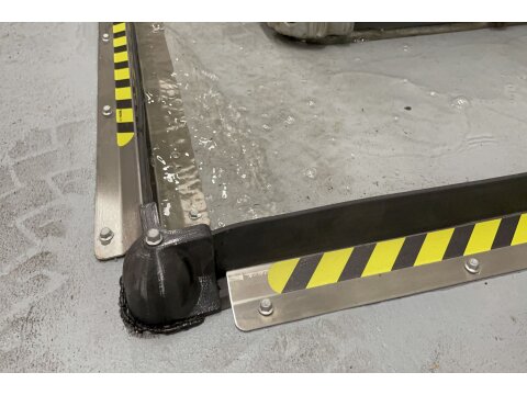 Boden Barriere - Modulare Auffangwanne mit befahrbarer Gummis