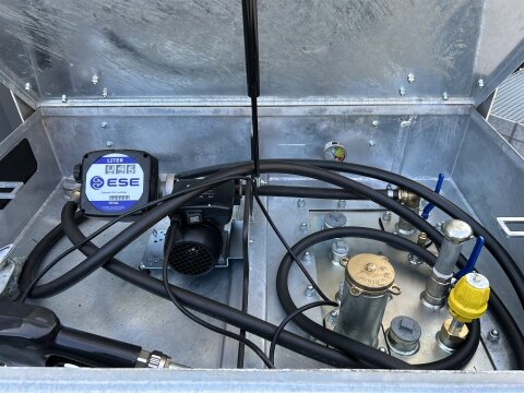 Mobile Tankstelle Diesel 1000 l – doppelwandig verzinkt, 230 V Pumpe 45 l/min NEUWERTIG