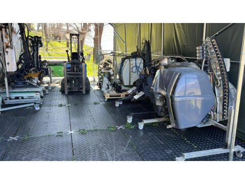 Überfahrplatten Kunststoff 20 t – 240 × 150 cm, schwer belastbar