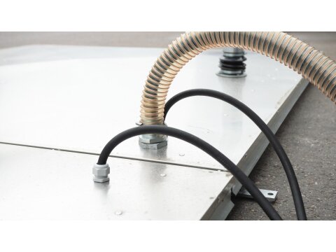 FuelTainer 3000 Liter Tankstellencontainer und Diesel Abfüllplatz – mobile Tankstelle – Baustellentank mit Dieselpumpe 70 l/min – AwSV