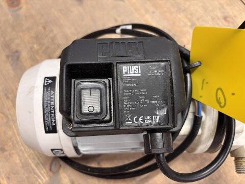 Piusi Suzzarablue 230V Neuwertig AdBluepumpe Flügelzellen