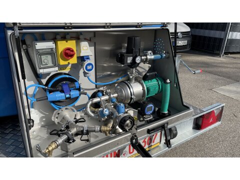 Trinkwassertank-Anhänger 2.400 Liter