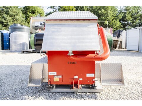 Mobiler Ölabscheider NG 15 mieten – mit 2.500 Liter Schlammfan