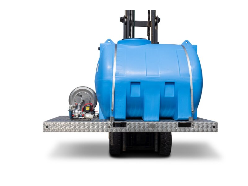 Wasserfass 1.000 Liter auf Transportgestell mit Motorpumpe