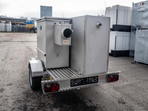 Mobiler Ölabscheider NG 10 auf Anhänger mieten – Für Baustelle & Industrie