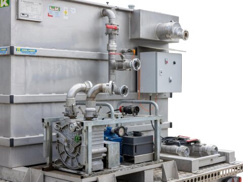 Mobiler Ölabscheider NG 10 mieten – auf Tandemanhänger mit Koaleszenzabscheide