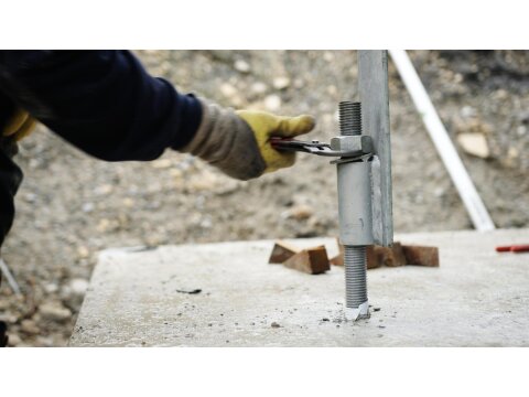 Doppelklipp-Isolator für Federstahlpfahl oval (10)